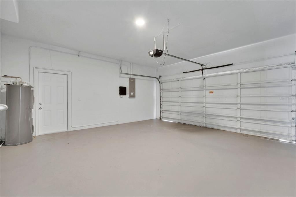 На продажу: $389,900 (4 спален, 2 ванн, 2354 Квадратных фут)