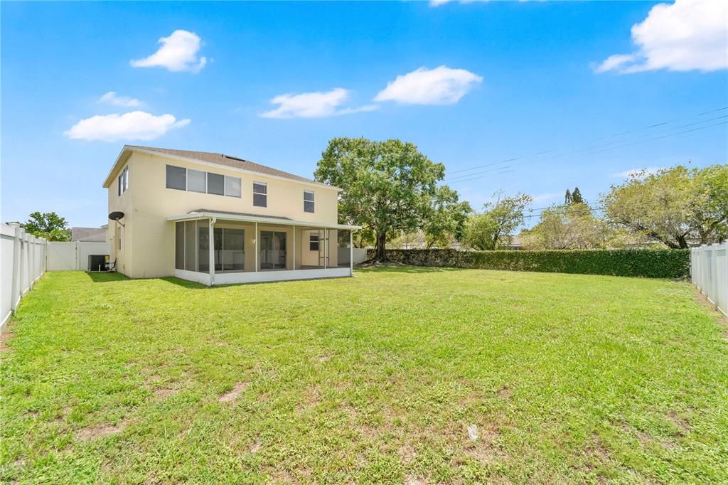 На продажу: $389,900 (4 спален, 2 ванн, 2354 Квадратных фут)
