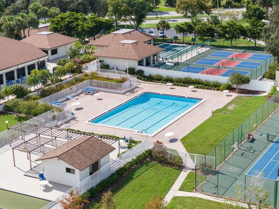 En Venta: $219,900 (2 camas, 2 baños, 972 Pies cuadrados)