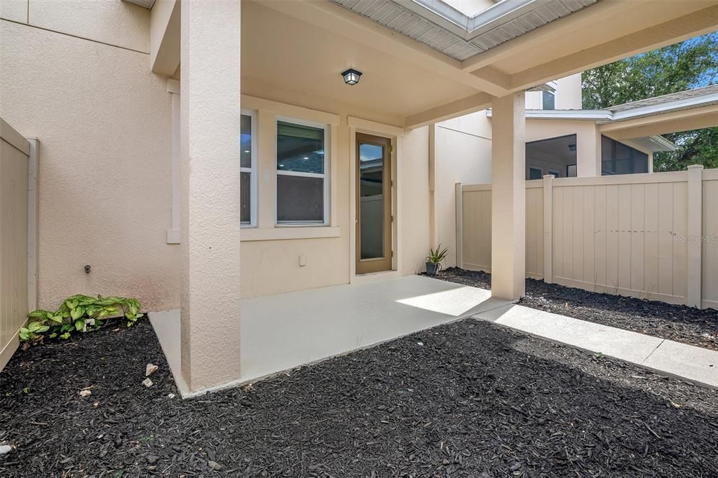 For Sale: $430,000 (3 beds, 2 baths, 1919 Square Feet)