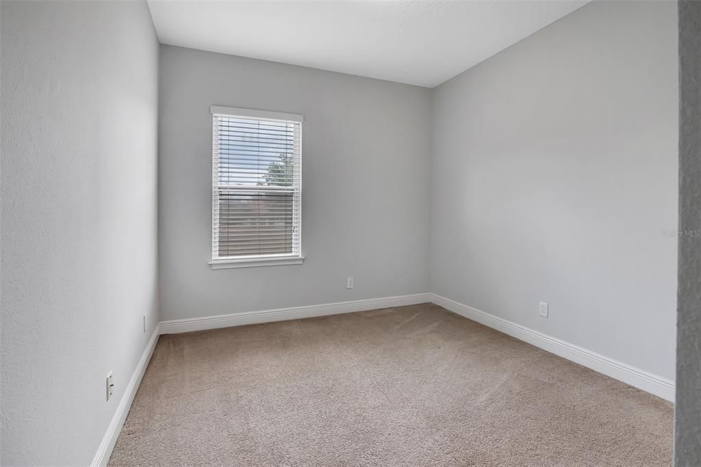 For Sale: $430,000 (3 beds, 2 baths, 1919 Square Feet)