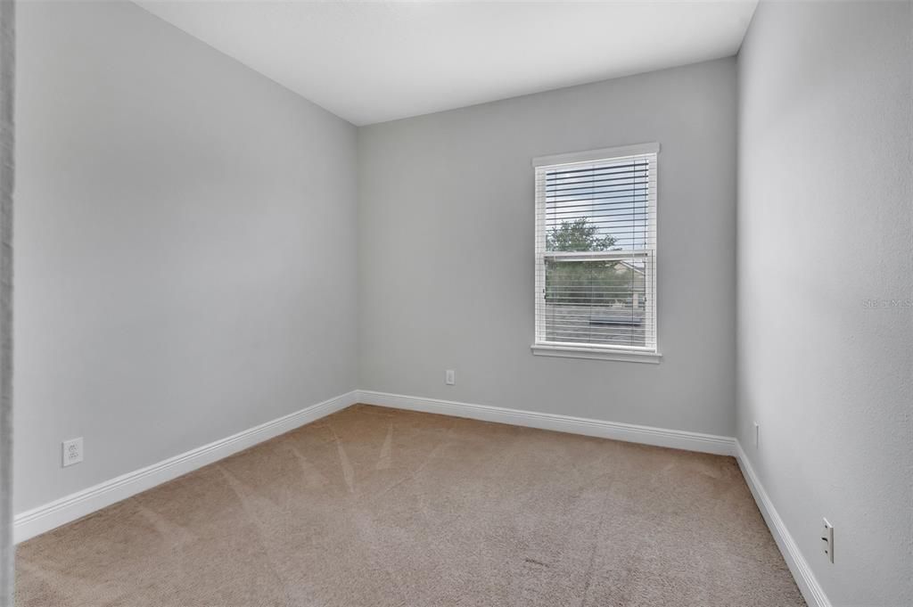 For Sale: $430,000 (3 beds, 2 baths, 1919 Square Feet)
