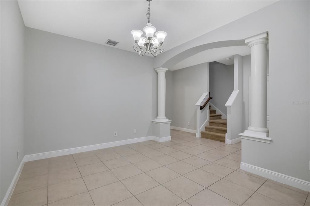 For Sale: $430,000 (3 beds, 2 baths, 1919 Square Feet)