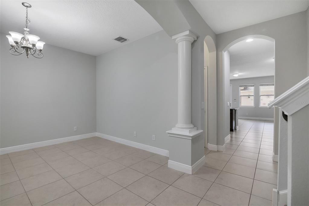 For Sale: $430,000 (3 beds, 2 baths, 1919 Square Feet)