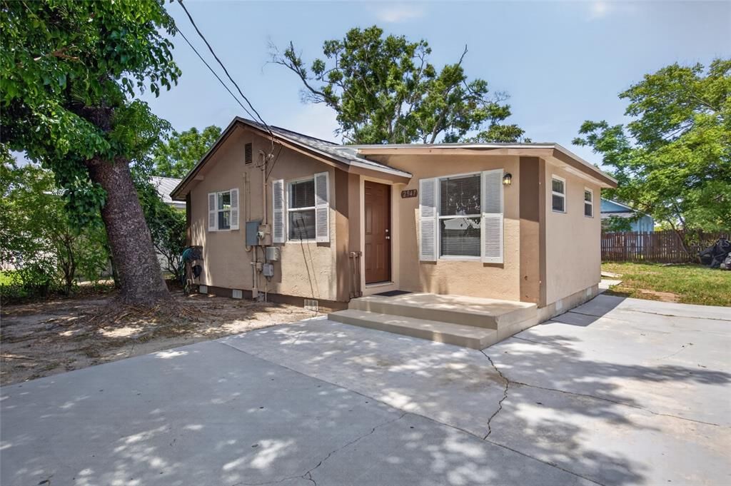 En Venta: $214,000 (3 camas, 1 baños, 864 Pies cuadrados)