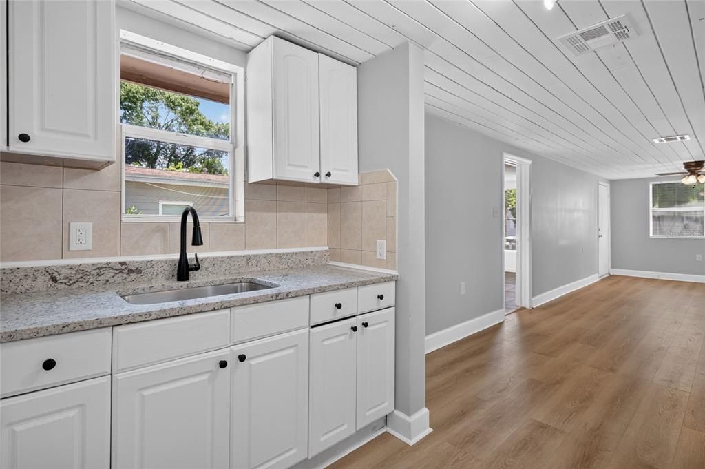 En Venta: $214,000 (3 camas, 1 baños, 864 Pies cuadrados)