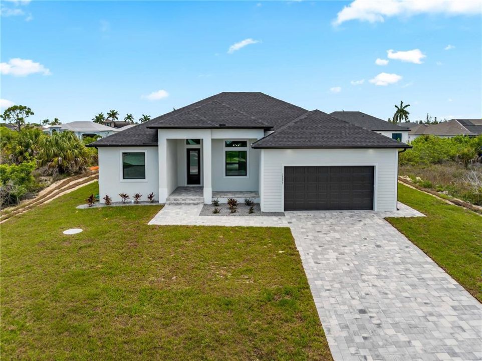На продажу: $489,900 (3 спален, 2 ванн, 1738 Квадратных фут)