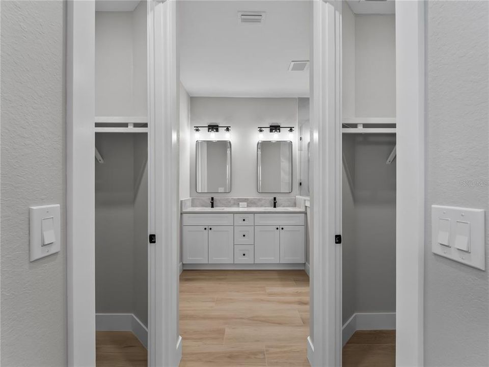 На продажу: $489,900 (3 спален, 2 ванн, 1738 Квадратных фут)