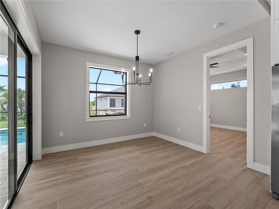 На продажу: $489,900 (3 спален, 2 ванн, 1738 Квадратных фут)