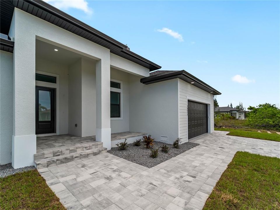На продажу: $489,900 (3 спален, 2 ванн, 1738 Квадратных фут)