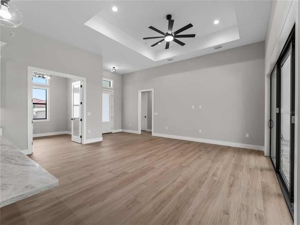 На продажу: $489,900 (3 спален, 2 ванн, 1738 Квадратных фут)