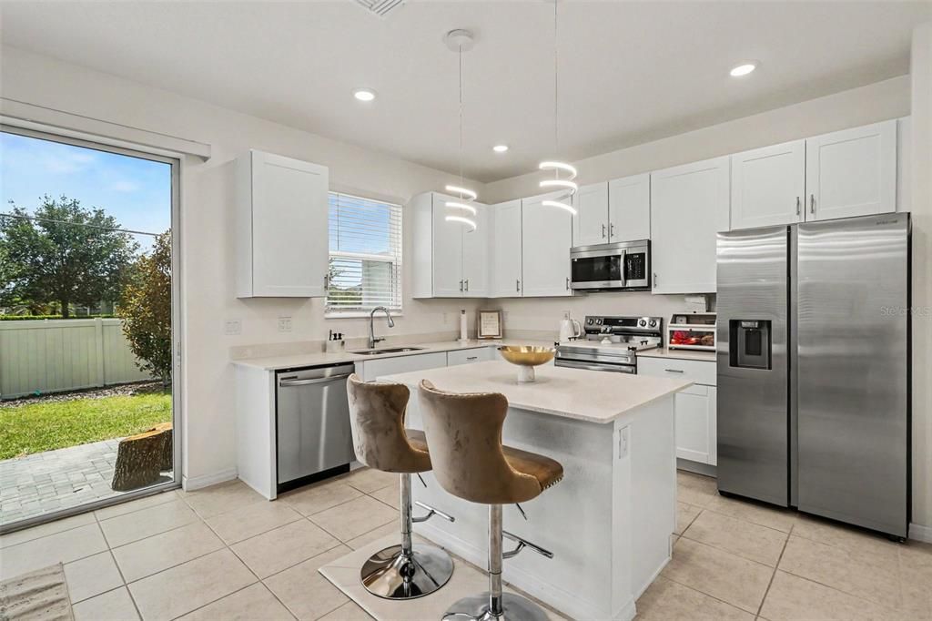 For Sale: $399,900 (3 beds, 2 baths, 1708 Square Feet)