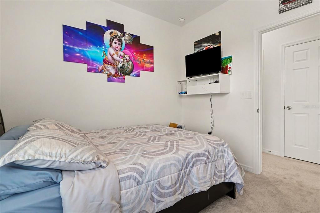 For Sale: $399,900 (3 beds, 2 baths, 1708 Square Feet)