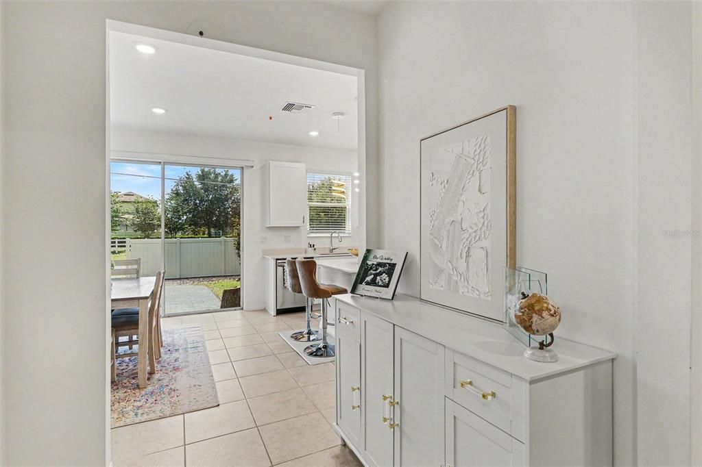For Sale: $399,900 (3 beds, 2 baths, 1708 Square Feet)