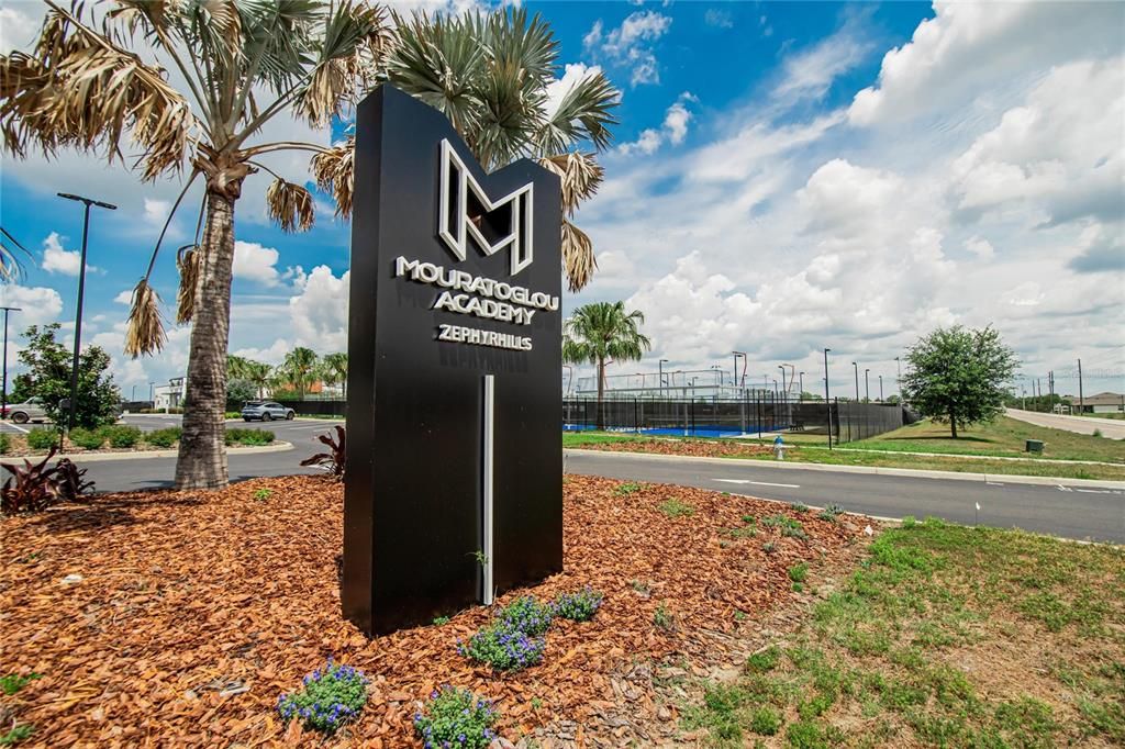 For Rent: $2,400 (3 beds, 2 baths, 1787 Square Feet)