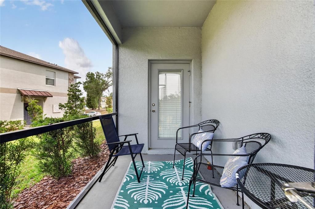 For Rent: $2,400 (3 beds, 2 baths, 1787 Square Feet)