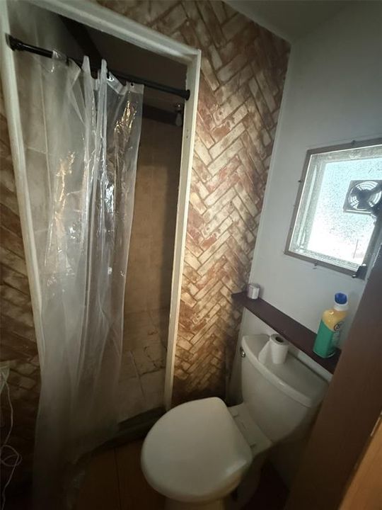 Active With Contract: $65,000 (2 beds, 2 baths, 780 Square Feet)