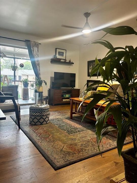 En Venta: $169,000 (1 camas, 1 baños, 781 Pies cuadrados)