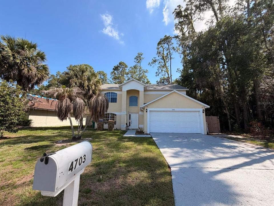 For Rent: $2,700 (4 beds, 3 baths, 1987 Square Feet)