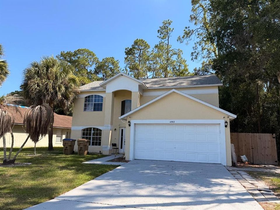 For Rent: $2,700 (4 beds, 3 baths, 1987 Square Feet)