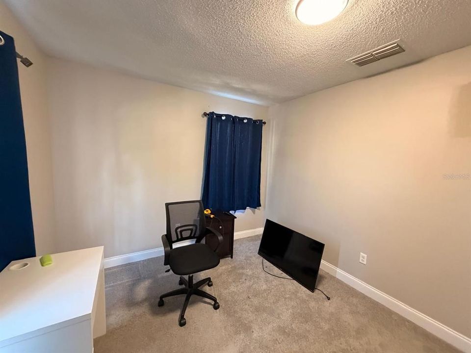 For Rent: $2,700 (4 beds, 3 baths, 1987 Square Feet)