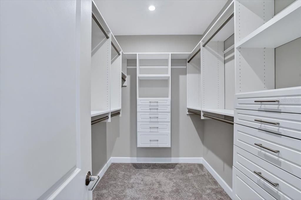 For Sale: $485,000 (3 beds, 2 baths, 1831 Square Feet)