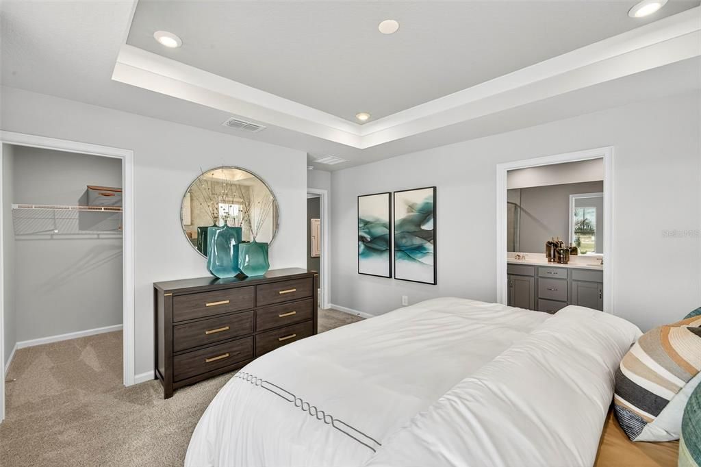 Active With Contract: $325,023 (3 beds, 2 baths, 1828 Square Feet)