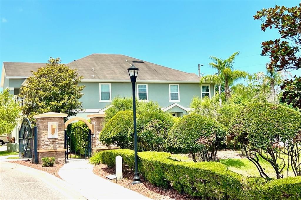 For Rent: $2,250 (3 beds, 2 baths, 1513 Square Feet)