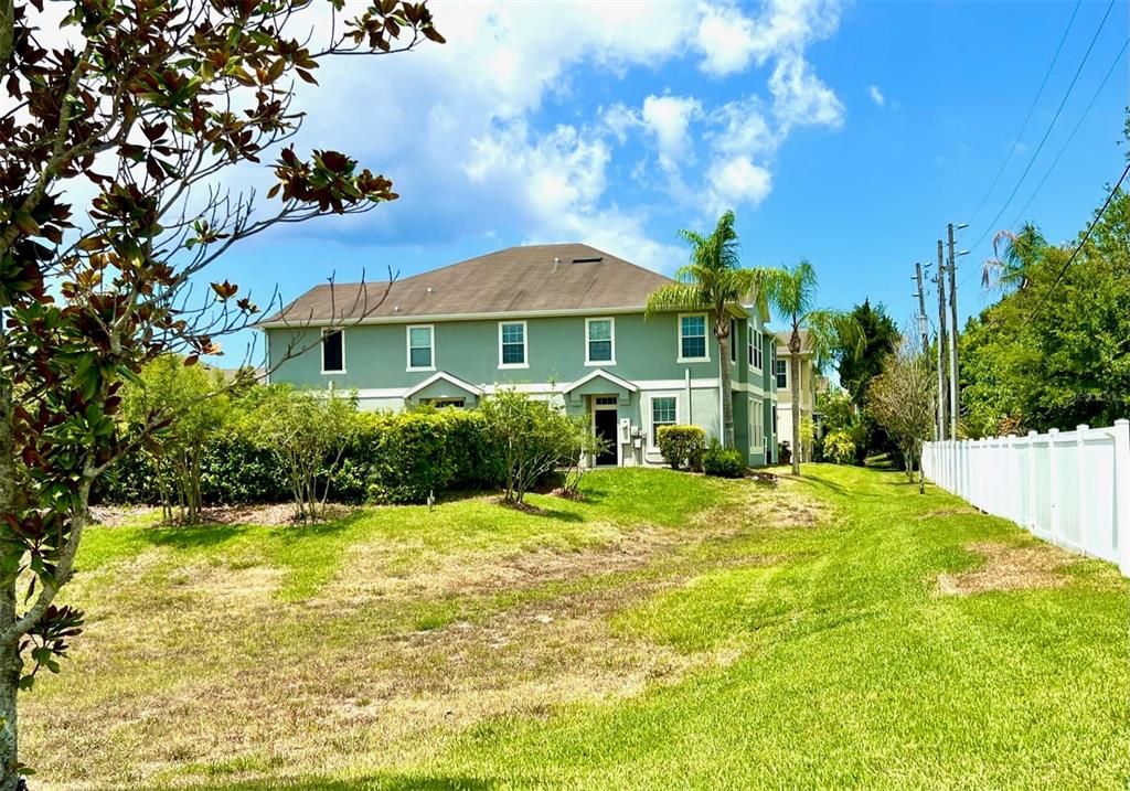 For Rent: $2,250 (3 beds, 2 baths, 1513 Square Feet)
