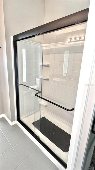 For Rent: $2,250 (3 beds, 2 baths, 1513 Square Feet)