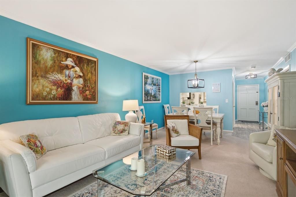 For Sale: $152,000 (2 beds, 1 baths, 935 Square Feet)