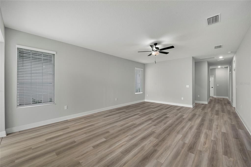 En Venta: $470,900 (3 camas, 2 baños, 1553 Pies cuadrados)