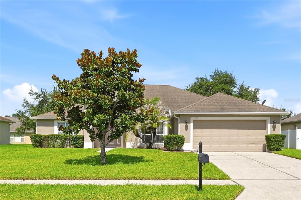 For Sale: $515,000 (4 beds, 3 baths, 2068 Square Feet)
