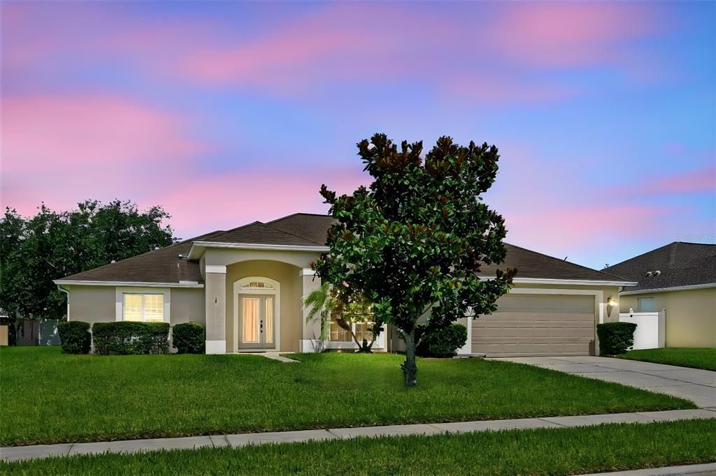 For Sale: $515,000 (4 beds, 3 baths, 2068 Square Feet)