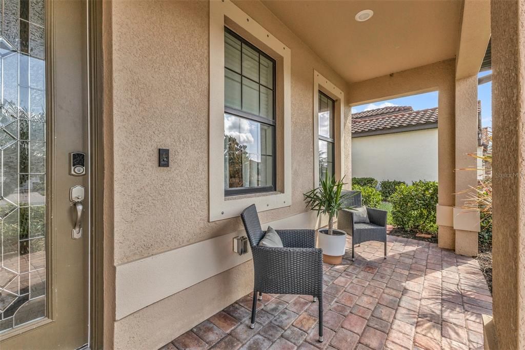 For Sale: $740,000 (4 beds, 3 baths, 2836 Square Feet)