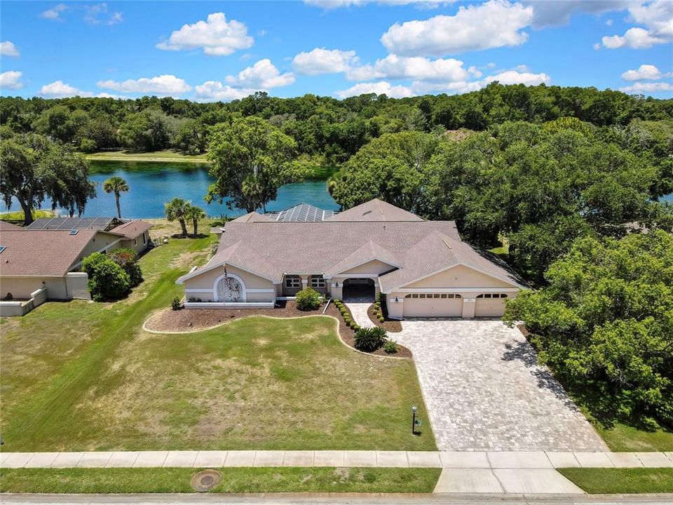 For Sale: $599,900 (4 beds, 4 baths, 3519 Square Feet)