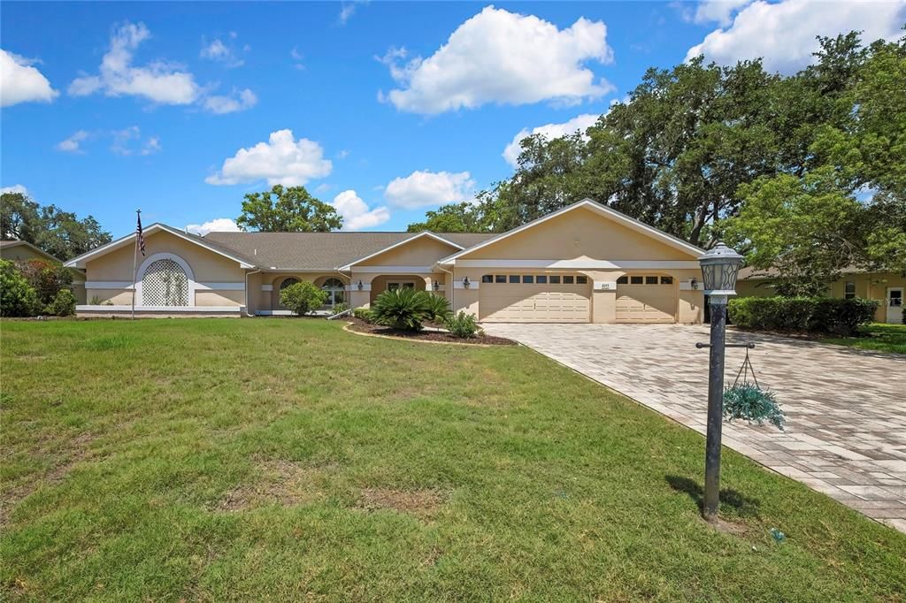 For Sale: $599,900 (4 beds, 4 baths, 3519 Square Feet)