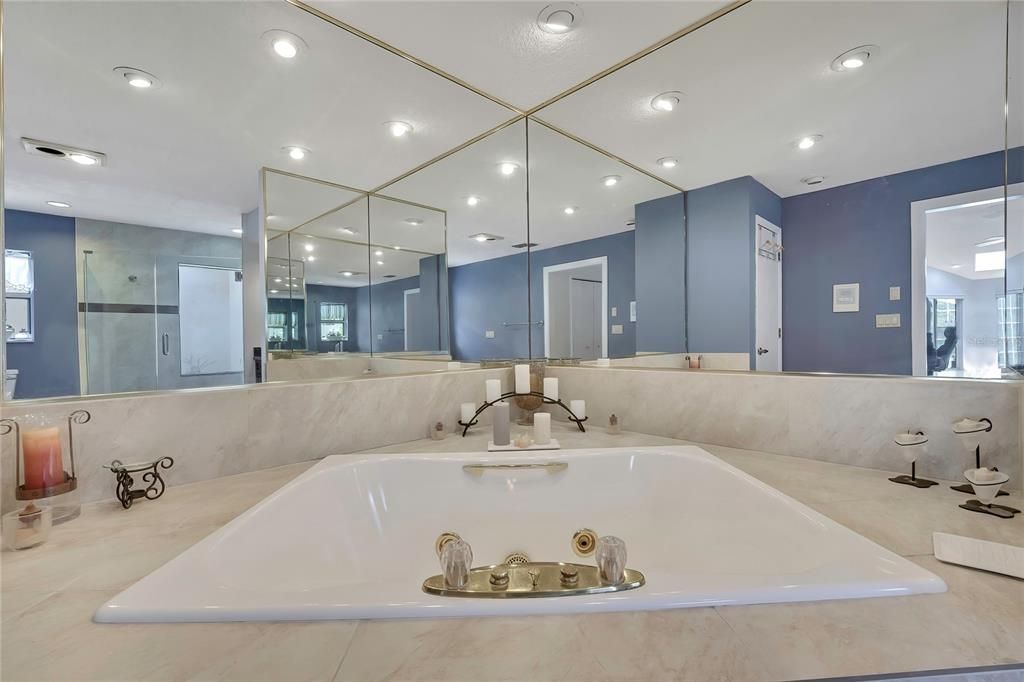 For Sale: $599,900 (4 beds, 4 baths, 3519 Square Feet)