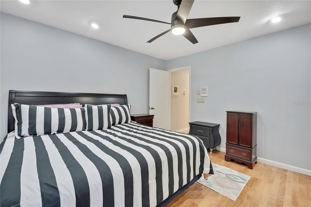 For Sale: $599,900 (4 beds, 4 baths, 3519 Square Feet)