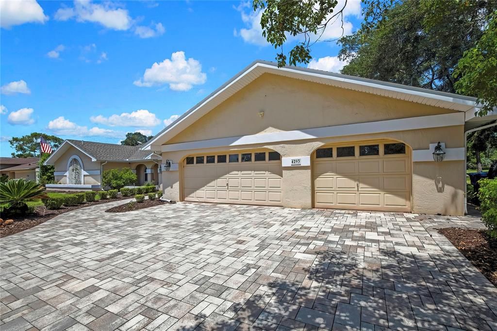 For Sale: $599,900 (4 beds, 4 baths, 3519 Square Feet)