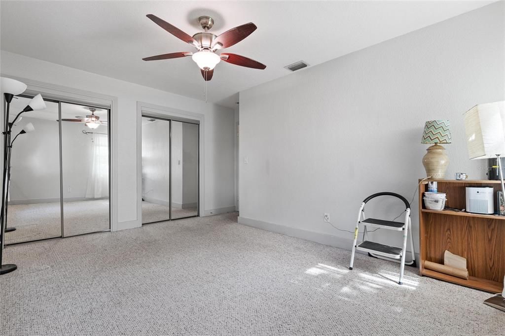 En Venta: $359,000 (2 camas, 1 baños, 1560 Pies cuadrados)