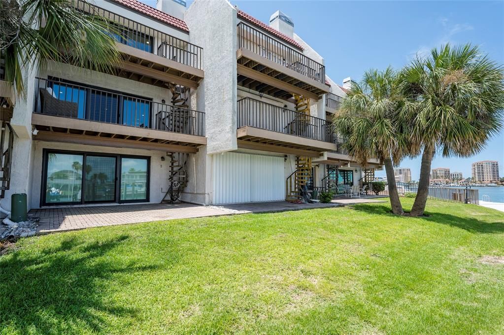 : $799,000 (3 camas, 3 baños, 1930 Pies cuadrados)