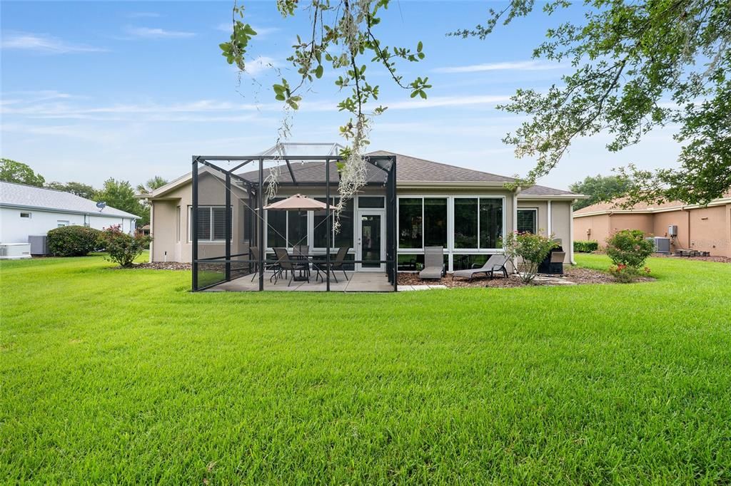 For Sale: $429,000 (2 beds, 2 baths, 2019 Square Feet)
