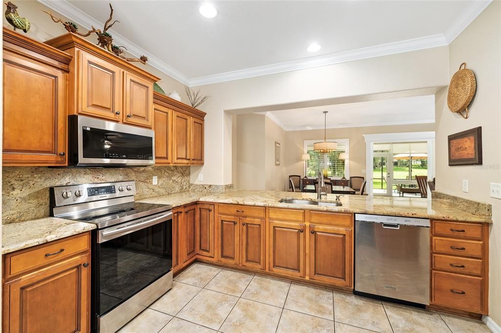 For Sale: $429,000 (2 beds, 2 baths, 2019 Square Feet)