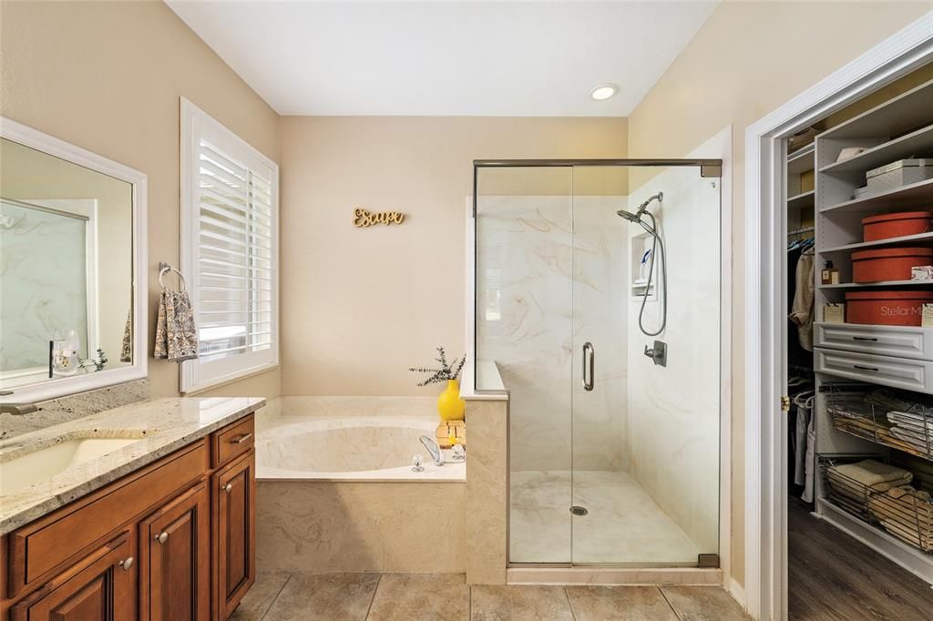 For Sale: $429,000 (2 beds, 2 baths, 2019 Square Feet)