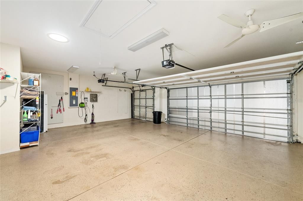 For Sale: $429,000 (2 beds, 2 baths, 2019 Square Feet)