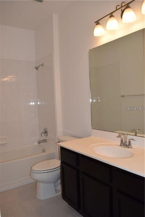 В аренду: $2,850 (3 спален, 2 ванн, 1760 Квадратных фут)