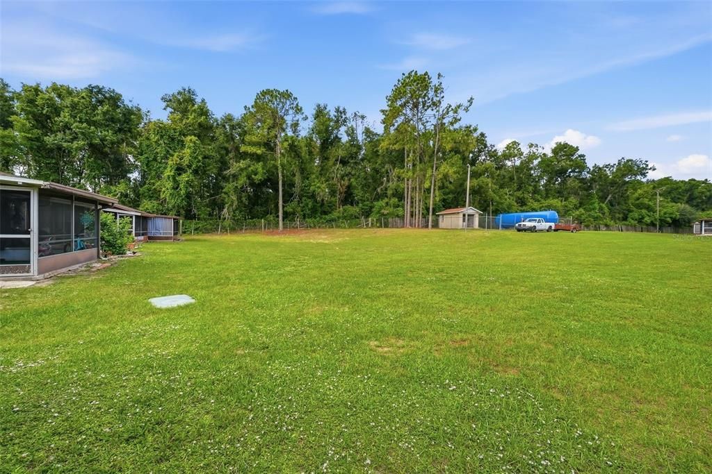For Sale: $169,000 (2 beds, 1 baths, 794 Square Feet)