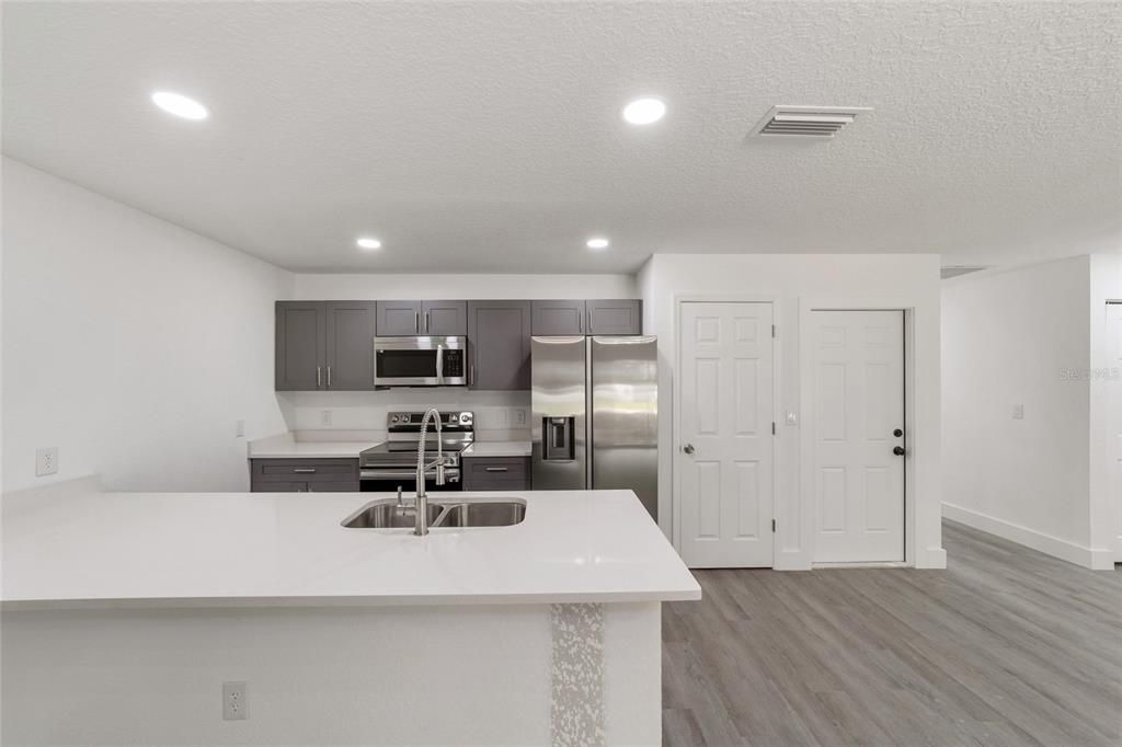 Active With Contract: $203,000 (3 beds, 2 baths, 1218 Square Feet)