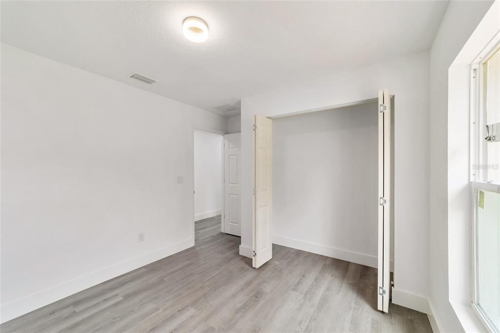 Active With Contract: $203,000 (3 beds, 2 baths, 1218 Square Feet)